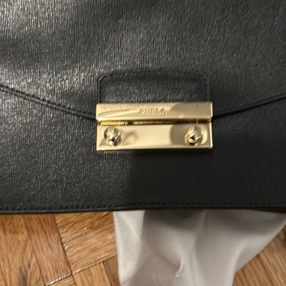 Furla Julia Saffiano Leather Chain Pochette Black - Picture 4 of 7